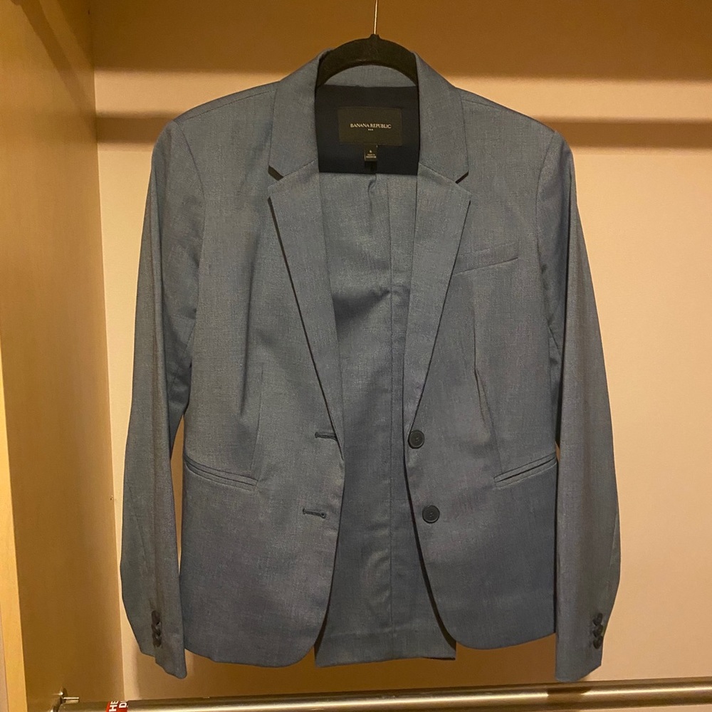 Banana Republic Suit